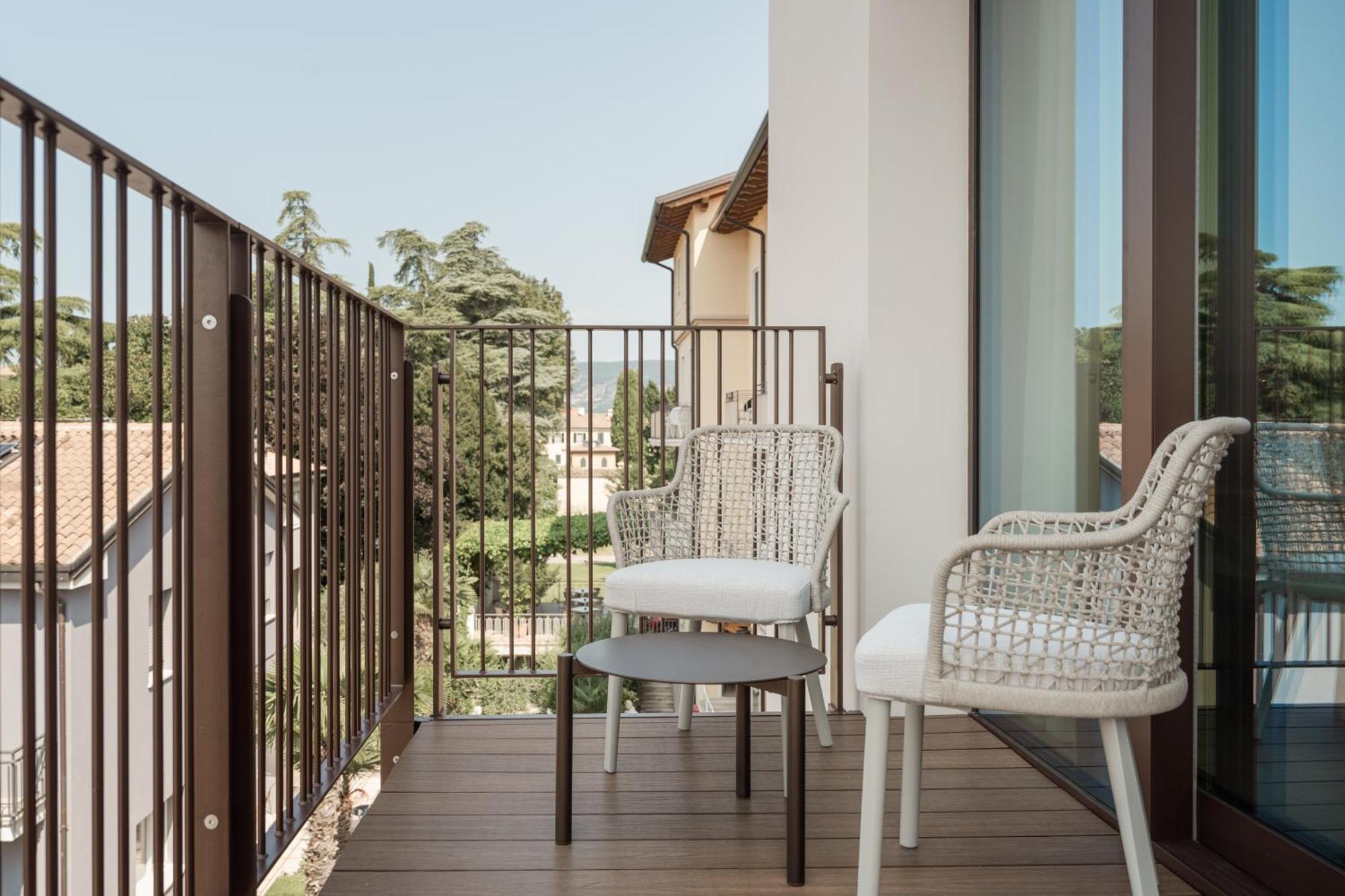 Wanderlust Hotel - Suite & Spa - Apartments & Villas - Bardolino, Lago Di Garda - Verona Zewnętrze zdjęcie